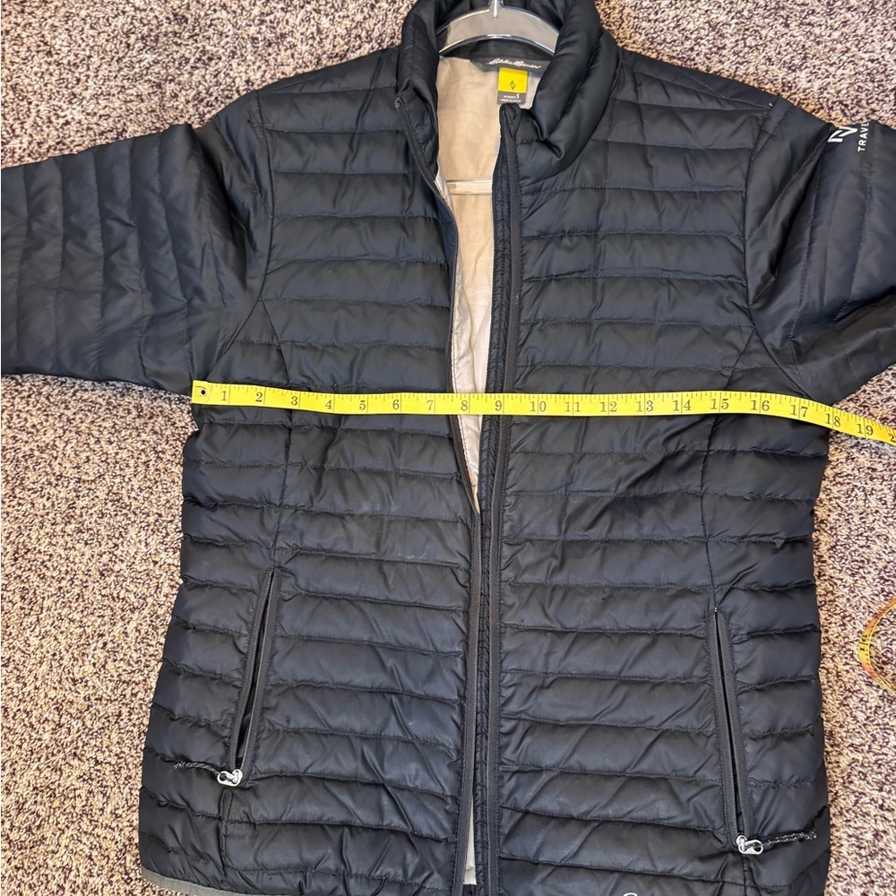 Eddie Bauer Women’s Black Puffer Jacket EB700 Series Size Small Broken Zipper - Picture 11 of 13